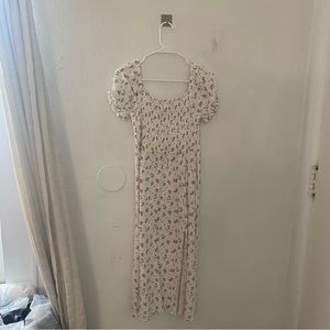 floral summer dress 

#floral #summer #sundress #picnic #vacation